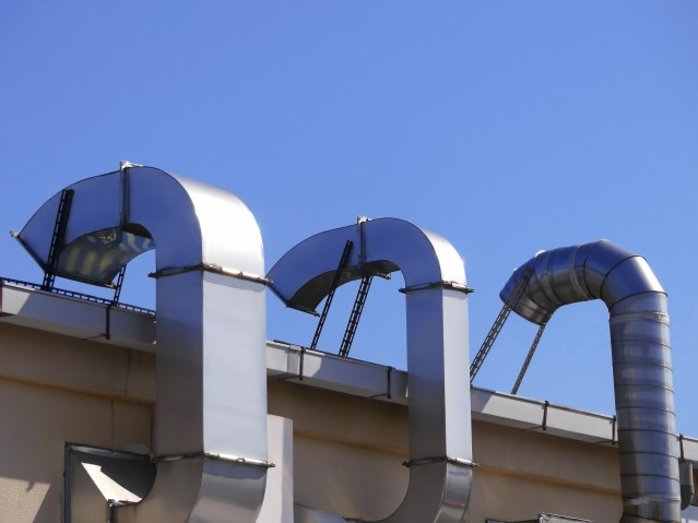 換気による工場の環境改善とは？換気の重要性や換気方法についてご紹介
